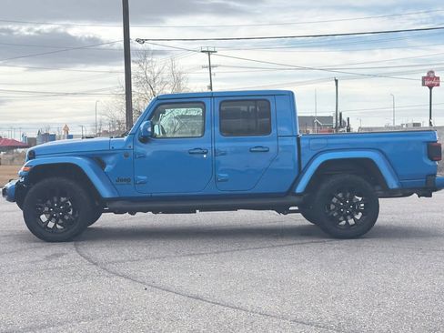 Used 2022 Jeep Gladiator Overland image 5