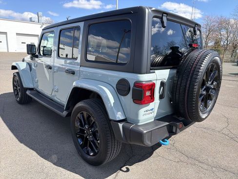 Used 2023 Jeep Wrangler Unlimited Sahara w/ Cold Weather Group image 3