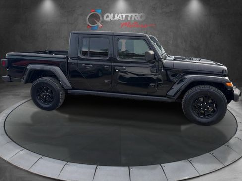 Used 2021 Jeep Gladiator Sport image 7