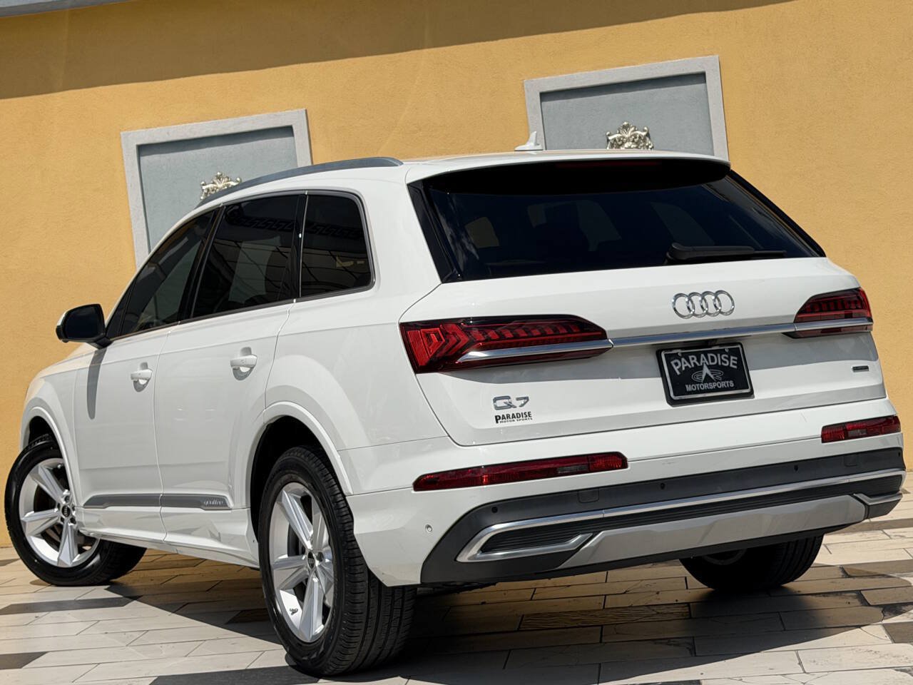 Used 2023 Audi Q7 2.0T Premium w/ Convenience Package AWD/4WD image 6