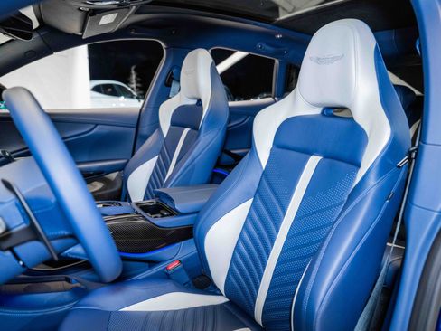 Used 2024 Aston Martin DBX 707 image 12