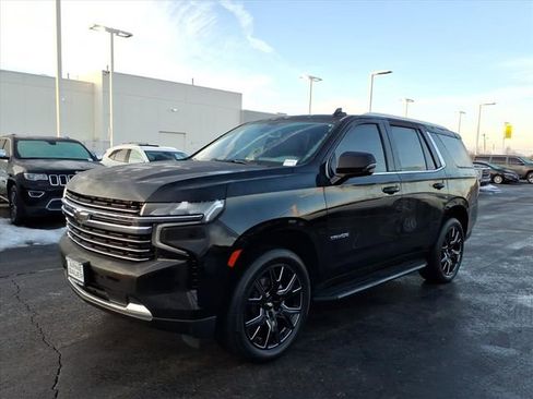 Used 2021 Chevrolet Tahoe LT w/ LT Signature Package image 11