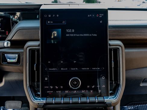 Used 2026 GMC Yukon XL Denali Ultimate image 24