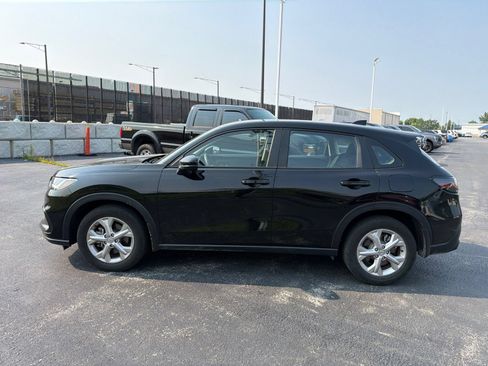 Used 2024 Honda HR-V LX image 3