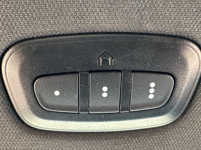 Used 2025 RAM 1500 Laramie AWD/4WD image 26