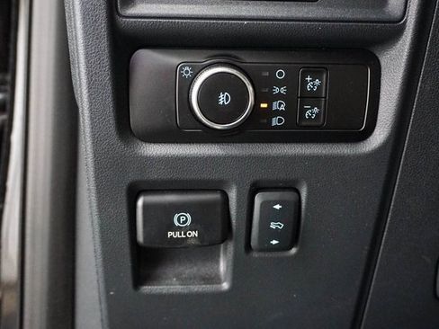 Used 2024 Ford Expedition Limited image 13