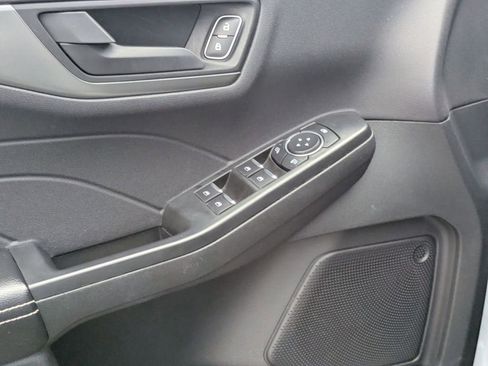 Used 2025 Ford Escape Active AWD/4WD image 16