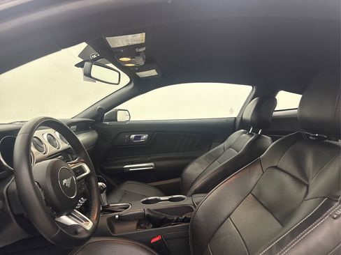 Used 2018 Ford Mustang Premium RWD image 30