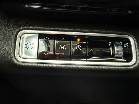 Used 2025 Buick Envision Sport Touring image 32