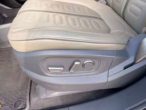 Used 2023 Rivian R1S Adventure image 13