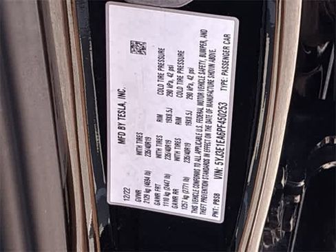 Used 2023 Tesla Model 3 Standard Range image 39