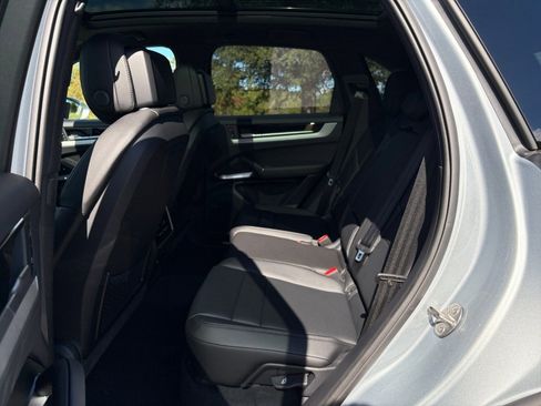 New 2026 Porsche Cayenne E-Hybrid image 20