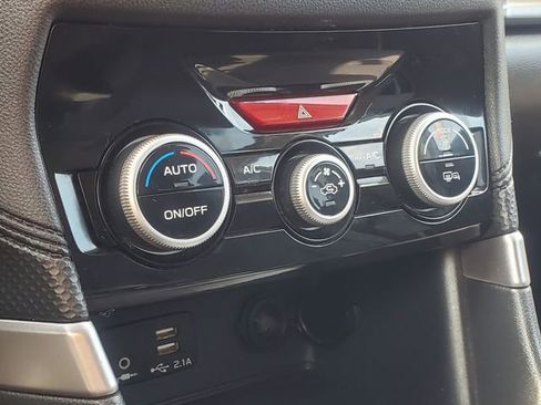 Used 2020 Subaru Forester Premium image 25