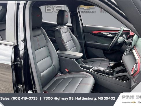 Used 2025 Chevrolet TrailBlazer RS w/ Driver Confidence Package AWD/4WD image 6
