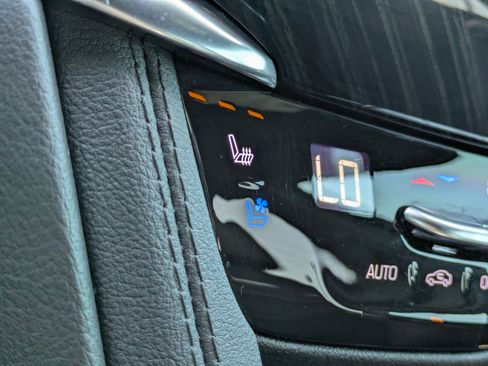 Certified 2023 Cadillac XT6 Premium Luxury w/ Technology Package image 30