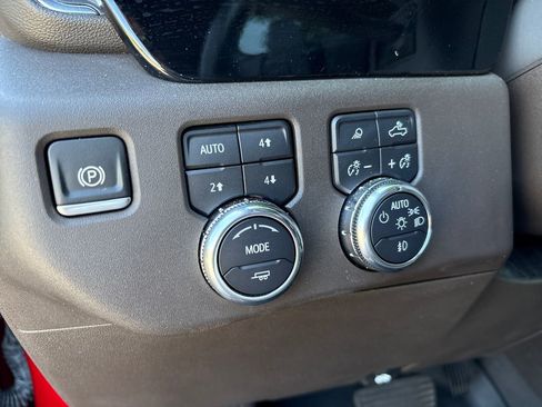 Used 2024 GMC Sierra 1500 SLT w/ SLT Premium Plus Package AWD/4WD image 24
