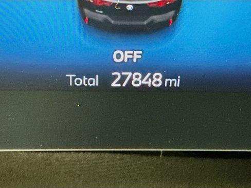 Used 2025 BMW X2 xDrive28i AWD/4WD image 19