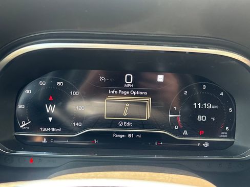 Used 2022 GMC Yukon XL SLT w/ SLT Premium Package RWD image 24