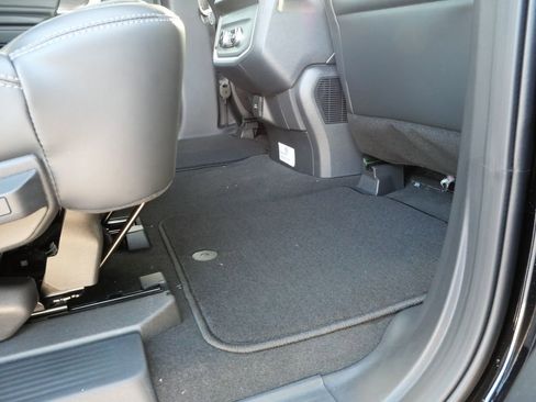 New 2025 Ford Expedition Max Platinum w/ Stealth Appearance Package image 11