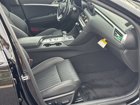 Used 2026 Genesis G70 2.5T Prestige RWD image 16