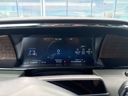 Used 2022 Lincoln Navigator Black Label image 7