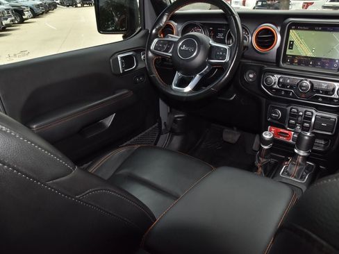 Used 2022 Jeep Gladiator Mojave w/ Cold Weather Group AWD/4WD image 15
