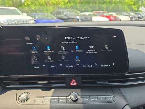 New 2025 Hyundai Elantra SEL image 18