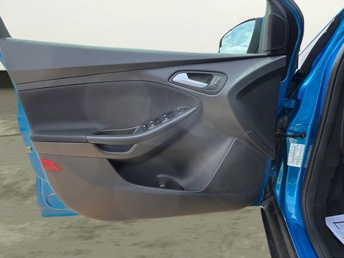 Used 2015 Ford Focus SE FWD image 15