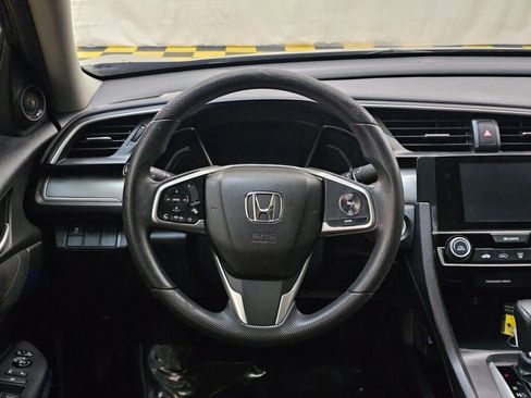 Used 2018 Honda Civic EX image 19