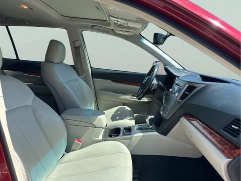 Used 2011 Subaru Outback 3.6R Limited w/ PWR Moonroof Pkg image 12