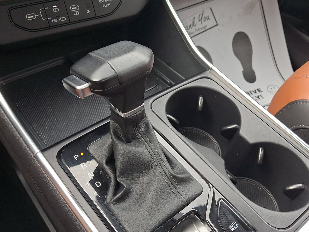 Used 2026 Kia Carnival SX w/ SX Dark Edition Package FWD image 36