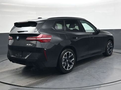 Used 2025 BMW X3 xDrive30i w/ Premium Package image 4