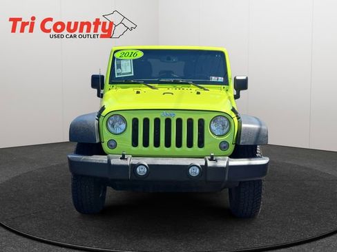 Used 2016 Jeep Wrangler Unlimited Sport w/ Quick Order Package 24S AWD/4WD image 2