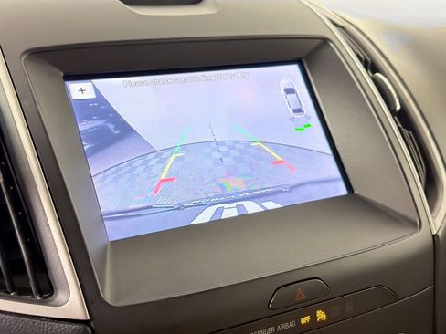 Used 2019 Ford Edge SEL w/ Equipment Group 201A FWD image 14