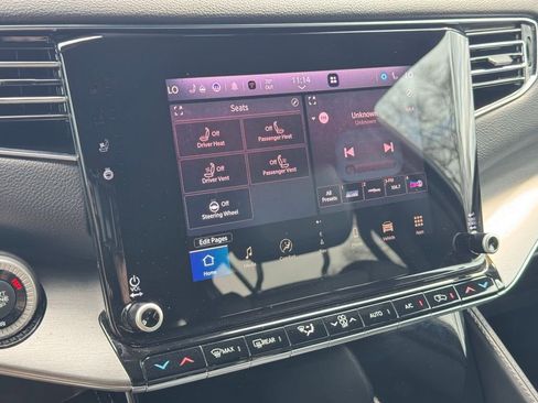 Used 2023 Jeep Wagoneer Series II image 34