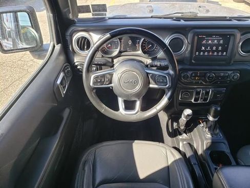 Used 2019 Jeep Wrangler Unlimited Sahara w/ Cold Weather Group image 16