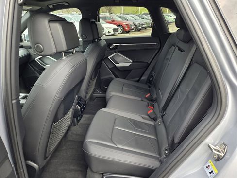 Used 2022 Audi Q3 2.0T Premium Plus w/ Premium Plus Package image 10