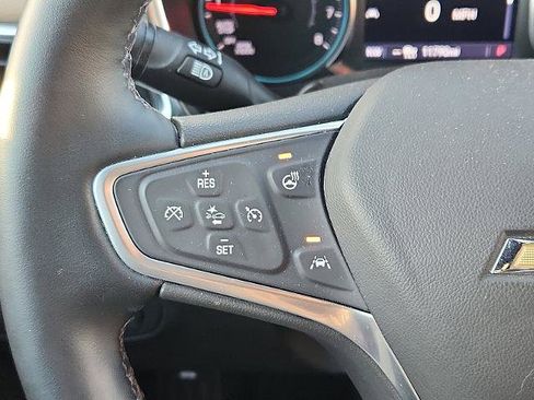 Used 2023 Chevrolet Equinox Premier image 22