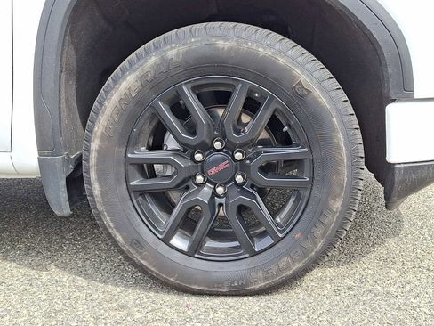 Used 2023 GMC Sierra 1500 Elevation w/ Preferred Package image 8