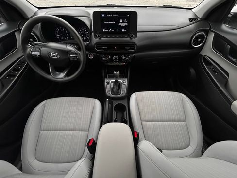 Used 2023 Hyundai Kona SEL image 11