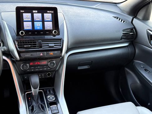 Used 2025 Mitsubishi Eclipse Cross SEL image 15