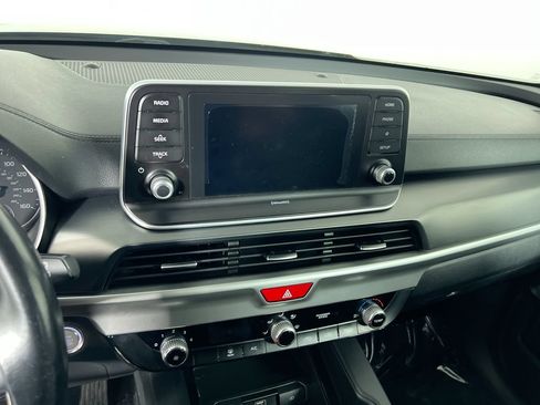 Used 2020 Kia Telluride LX FWD image 21