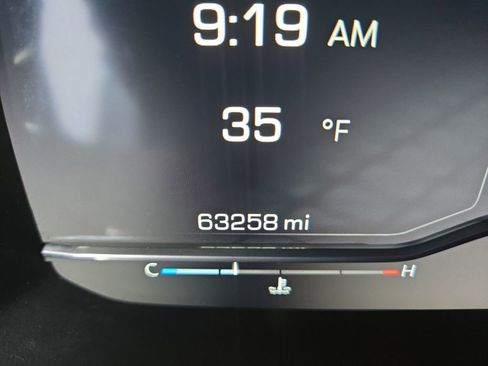 Used 2023 GMC Yukon XL Denali w/ Denali Reserve Package image 14