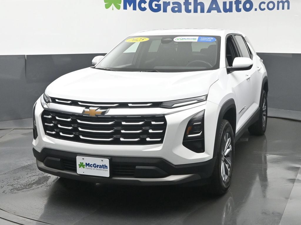 Used 2025 Chevrolet Equinox LT AWD/4WD image 21