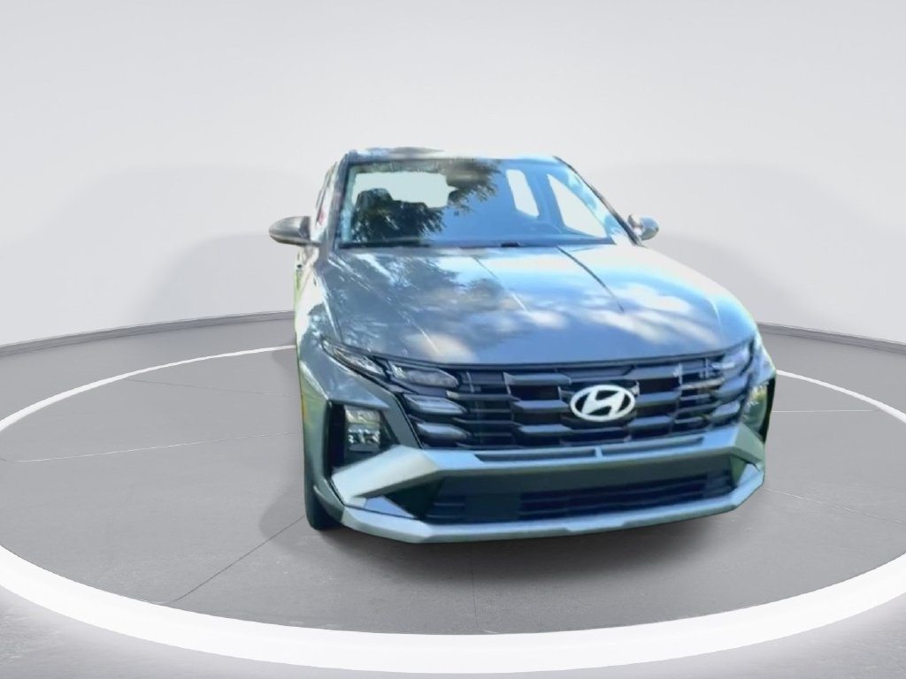 Used 2025 Hyundai Tucson SE FWD image 3