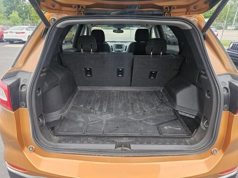 Used 2019 Chevrolet Equinox LT FWD image 16