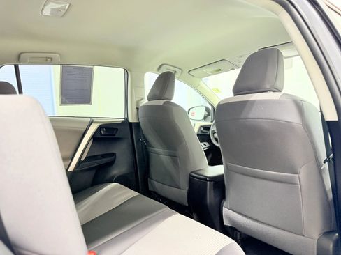 Used 2013 Toyota RAV4 LE image 32