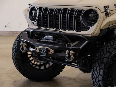 Used 2025 Jeep Gladiator Rubicon w/ Safety Group image 22