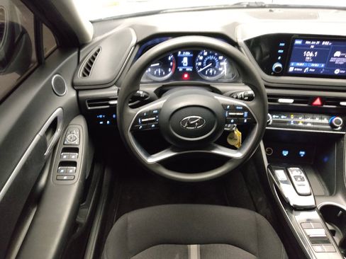 Used 2023 Hyundai Sonata SE FWD image 22