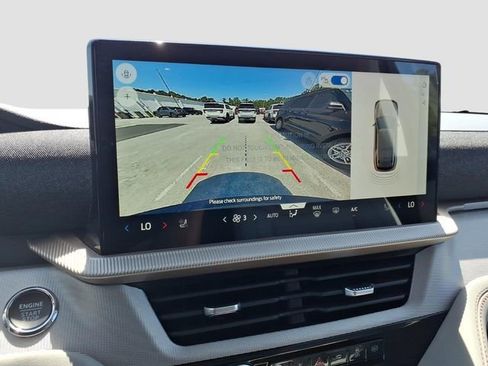 New 2026 Ford Explorer Active RWD image 16